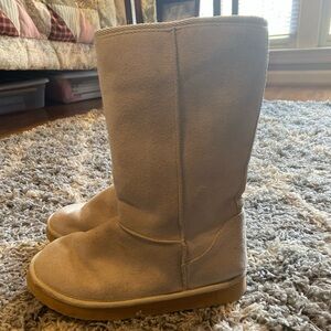 Light Tan Fur Lined Boots